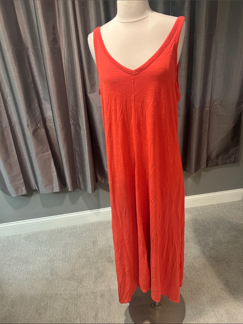 Old Navy red V-Neck Sleeveless Maxi Dress new